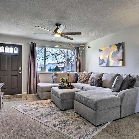 Duplex With Private Yard 3 Mi To Downtown Loveland! Exterior photo